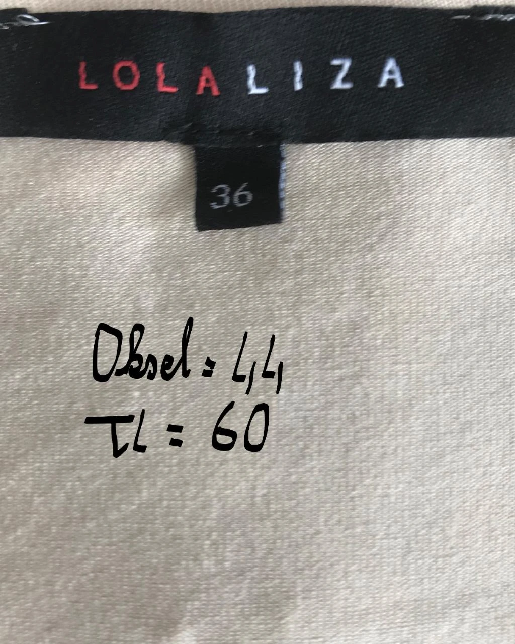 Lola & Lisa M36/38 nieuwe top met kant voorkant en strik . – photo 10